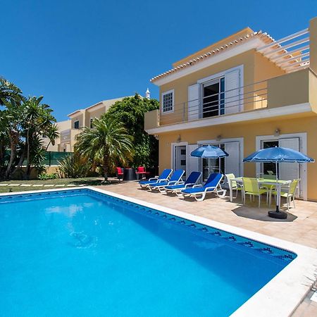 Altura Villa Buitenkant foto