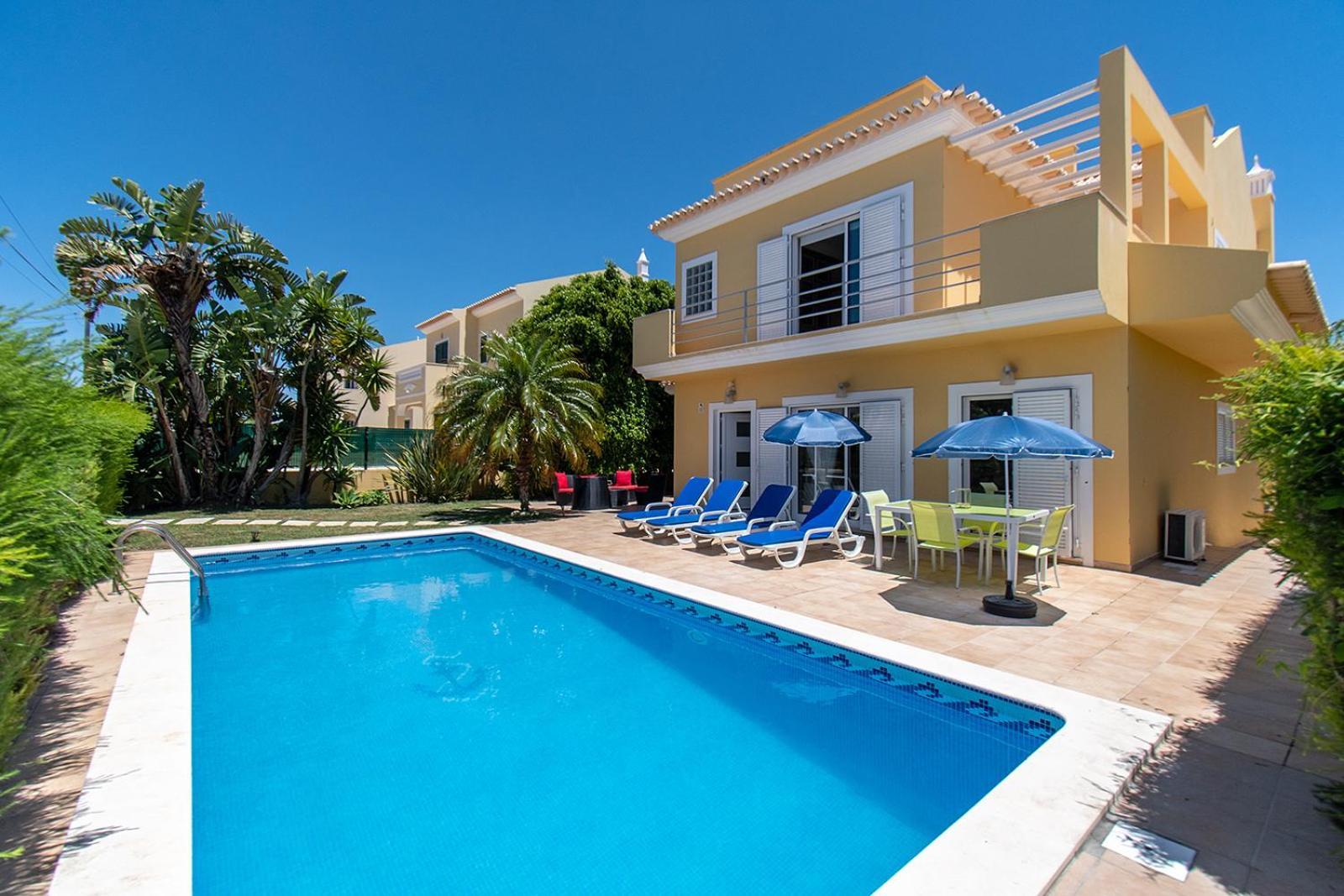 Altura Villa Buitenkant foto